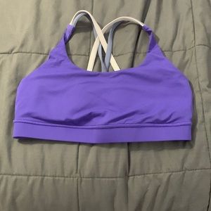 Lululemon sports bra